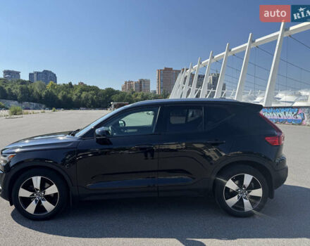 Черный Вольво XC40, объемом двигателя 1.97 л и пробегом 86 тыс. км за 24700 $, фото 4 на Automoto.ua