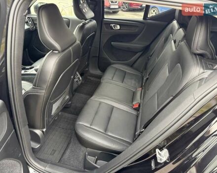 Черный Вольво XC40, объемом двигателя 1.97 л и пробегом 78 тыс. км за 27100 $, фото 15 на Automoto.ua