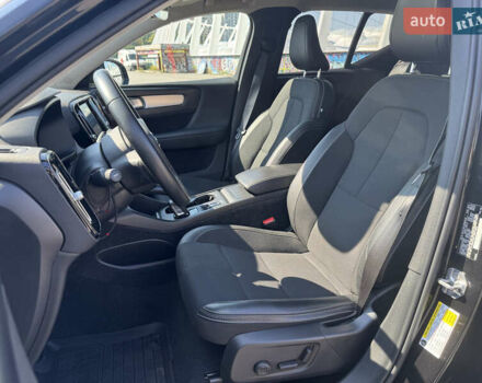 Черный Вольво XC40, объемом двигателя 1.97 л и пробегом 86 тыс. км за 24700 $, фото 22 на Automoto.ua