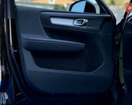 Вольво XC40 2019 в Киеве на Automoto.ua Черный Вольво XC40, объемом двигателя 1.97 л и пробегом 91 тыс. км за 22999 $, фото 9 на Automoto.ua