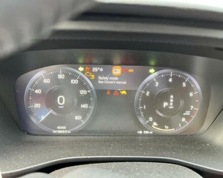 Черный Вольво XC40, объемом двигателя 2 л и пробегом 73 тыс. км за 14500 $, фото 8 на Automoto.ua