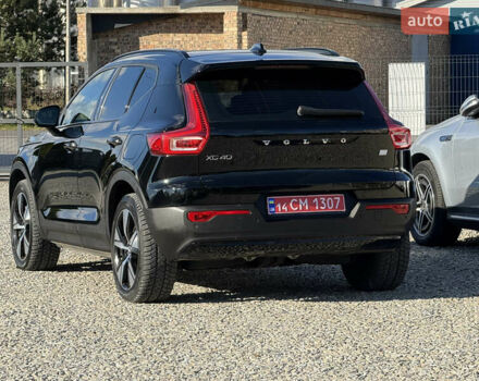 Черный Вольво XC40, объемом двигателя 0 л и пробегом 140 тыс. км за 24300 $, фото 85 на Automoto.ua