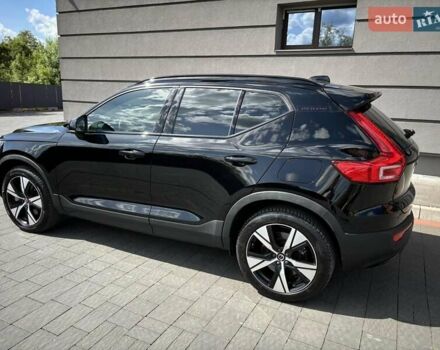 Черный Вольво XC40, объемом двигателя 0 л и пробегом 136 тыс. км за 24900 $, фото 3 на Automoto.ua