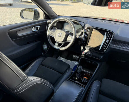 Черный Вольво XC40, объемом двигателя 0 л и пробегом 140 тыс. км за 24300 $, фото 36 на Automoto.ua
