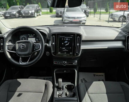 Черный Вольво XC40, объемом двигателя 1.97 л и пробегом 235 тыс. км за 24390 $, фото 15 на Automoto.ua