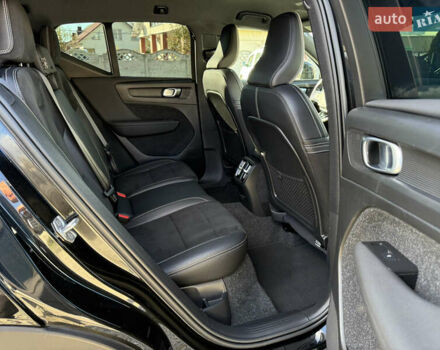 Черный Вольво XC40, объемом двигателя 0 л и пробегом 140 тыс. км за 24300 $, фото 35 на Automoto.ua