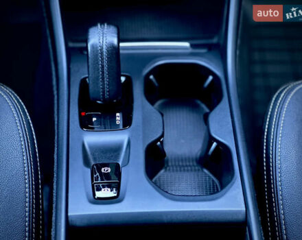 Черный Вольво XC40, объемом двигателя 1.97 л и пробегом 143 тыс. км за 20500 $, фото 26 на Automoto.ua