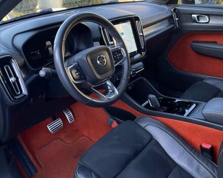 Черный Вольво XC40, объемом двигателя 0 л и пробегом 77 тыс. км за 28800 $, фото 29 на Automoto.ua