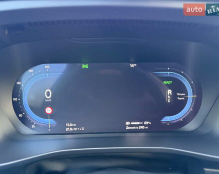 Черный Вольво XC40, объемом двигателя 0 л и пробегом 140 тыс. км за 24300 $, фото 66 на Automoto.ua