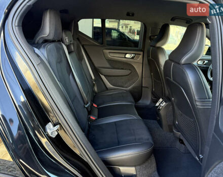 Черный Вольво XC40, объемом двигателя 0 л и пробегом 140 тыс. км за 24300 $, фото 52 на Automoto.ua