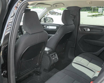 Черный Вольво XC40, объемом двигателя 1.97 л и пробегом 235 тыс. км за 24390 $, фото 34 на Automoto.ua