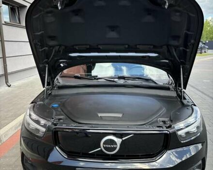 Черный Вольво XC40, объемом двигателя 0 л и пробегом 136 тыс. км за 24900 $, фото 25 на Automoto.ua
