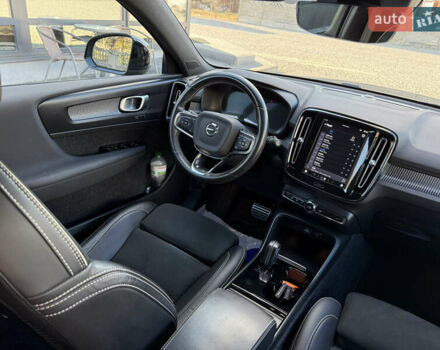 Черный Вольво XC40, объемом двигателя 0 л и пробегом 140 тыс. км за 24300 $, фото 54 на Automoto.ua