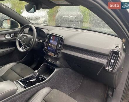 Черный Вольво XC40, объемом двигателя 0 л и пробегом 53 тыс. км за 26900 $, фото 8 на Automoto.ua