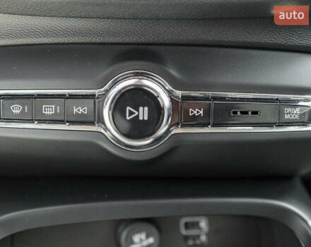 Черный Вольво XC40, объемом двигателя 1.97 л и пробегом 235 тыс. км за 24390 $, фото 30 на Automoto.ua