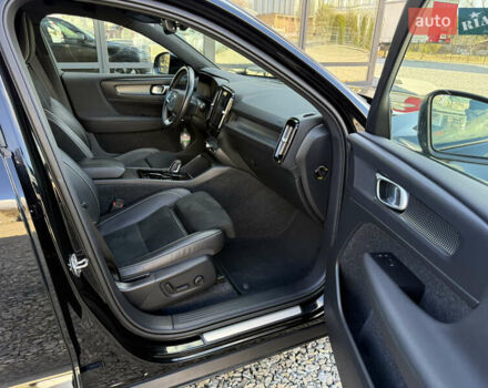 Черный Вольво XC40, объемом двигателя 0 л и пробегом 140 тыс. км за 24300 $, фото 58 на Automoto.ua