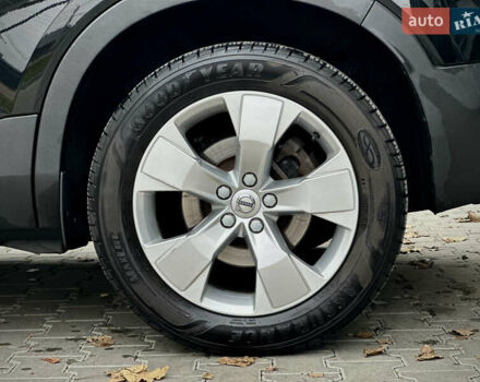 Черный Вольво XC40, объемом двигателя 1.97 л и пробегом 143 тыс. км за 19000 $, фото 10 на Automoto.ua