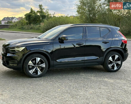 Черный Вольво XC40, объемом двигателя 0 л и пробегом 138 тыс. км за 25600 $, фото 1 на Automoto.ua