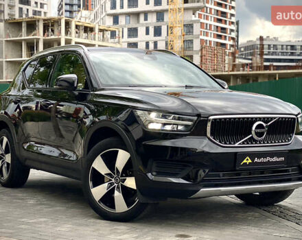 Черный Вольво XC40, объемом двигателя 1.97 л и пробегом 73 тыс. км за 24500 $, фото 1 на Automoto.ua