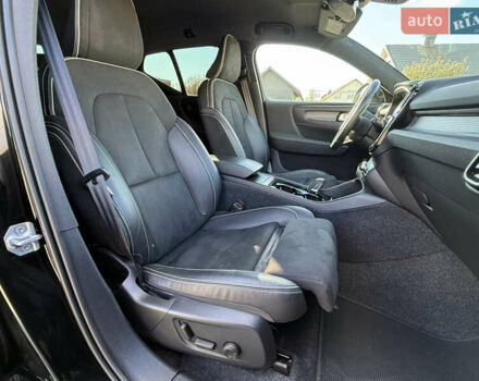 Черный Вольво XC40, объемом двигателя 0 л и пробегом 140 тыс. км за 24300 $, фото 42 на Automoto.ua