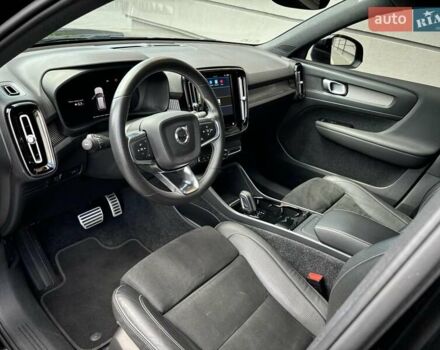 Черный Вольво XC40, объемом двигателя 0 л и пробегом 136 тыс. км за 24900 $, фото 13 на Automoto.ua
