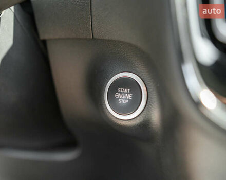 Черный Вольво XC40, объемом двигателя 1.97 л и пробегом 235 тыс. км за 24390 $, фото 28 на Automoto.ua