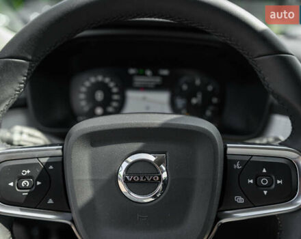 Черный Вольво XC40, объемом двигателя 1.97 л и пробегом 235 тыс. км за 24390 $, фото 27 на Automoto.ua