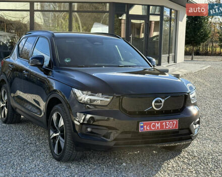 Черный Вольво XC40, объемом двигателя 0 л и пробегом 140 тыс. км за 24300 $, фото 3 на Automoto.ua
