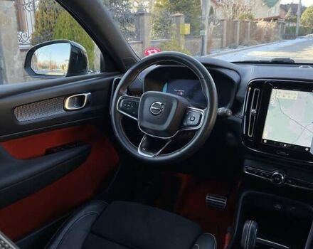 Черный Вольво XC40, объемом двигателя 0 л и пробегом 77 тыс. км за 28800 $, фото 35 на Automoto.ua