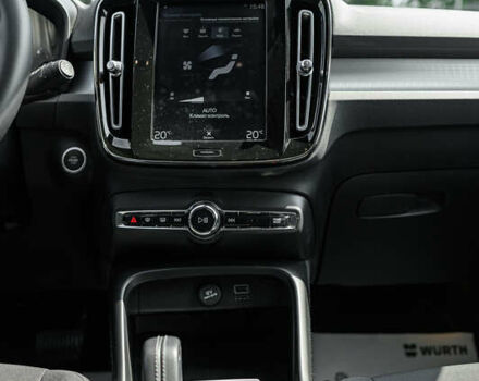 Черный Вольво XC40, объемом двигателя 1.97 л и пробегом 235 тыс. км за 24390 $, фото 24 на Automoto.ua