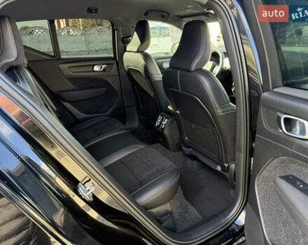 Черный Вольво XC40, объемом двигателя 0 л и пробегом 140 тыс. км за 24300 $, фото 34 на Automoto.ua