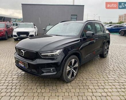 Черный Вольво XC40, объемом двигателя 0 л и пробегом 53 тыс. км за 26900 $, фото 2 на Automoto.ua