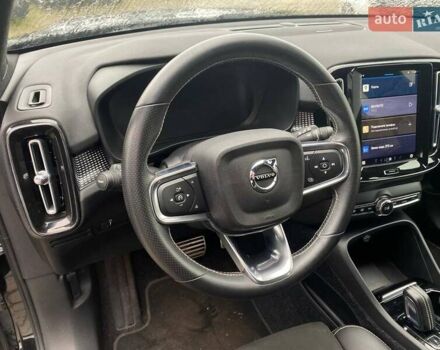 Черный Вольво XC40, объемом двигателя 0 л и пробегом 53 тыс. км за 26900 $, фото 12 на Automoto.ua
