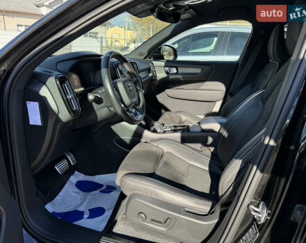 Черный Вольво XC40, объемом двигателя 0 л и пробегом 140 тыс. км за 24300 $, фото 69 на Automoto.ua