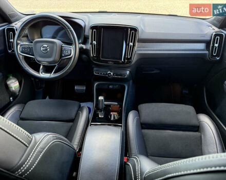 Черный Вольво XC40, объемом двигателя 0 л и пробегом 140 тыс. км за 24300 $, фото 56 на Automoto.ua