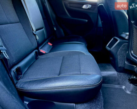 Черный Вольво XC40, объемом двигателя 1.97 л и пробегом 143 тыс. км за 20500 $, фото 20 на Automoto.ua