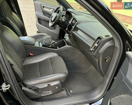 Черный Вольво XC40, объемом двигателя 0 л и пробегом 138 тыс. км за 25600 $, фото 21 на Automoto.ua