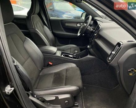 Черный Вольво XC40, объемом двигателя 0 л и пробегом 53 тыс. км за 26900 $, фото 22 на Automoto.ua