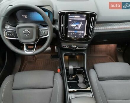 Черный Вольво XC40, объемом двигателя 0 л и пробегом 169 тыс. км за 22999 $, фото 31 на Automoto.ua