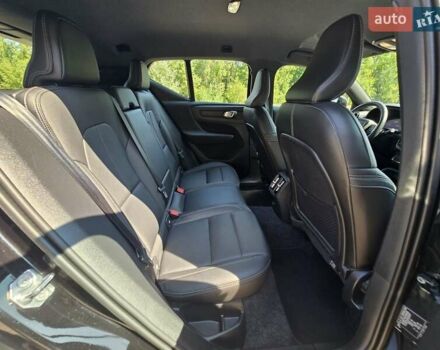 Чорний Вольво XC40, об'ємом двигуна 0 л та пробігом 110 тис. км за 26999 $, фото 60 на Automoto.ua