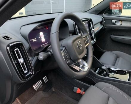 Черный Вольво XC40, объемом двигателя 0 л и пробегом 169 тыс. км за 22999 $, фото 25 на Automoto.ua