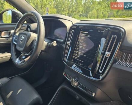 Чорний Вольво XC40, об'ємом двигуна 0 л та пробігом 110 тис. км за 26999 $, фото 70 на Automoto.ua