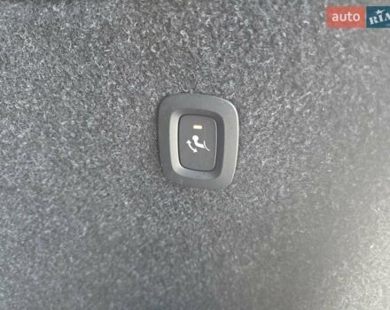 Чорний Вольво XC40, об'ємом двигуна 0 л та пробігом 110 тис. км за 26999 $, фото 56 на Automoto.ua