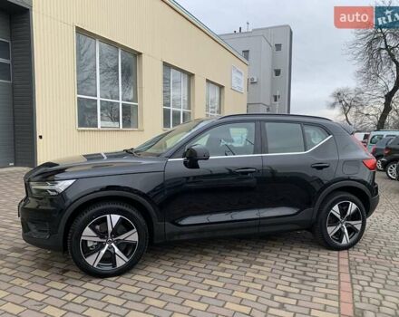 Черный Вольво XC40, объемом двигателя 0 л и пробегом 169 тыс. км за 22999 $, фото 19 на Automoto.ua