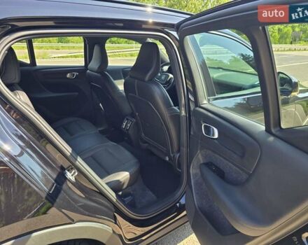 Чорний Вольво XC40, об'ємом двигуна 0 л та пробігом 110 тис. км за 26999 $, фото 57 на Automoto.ua