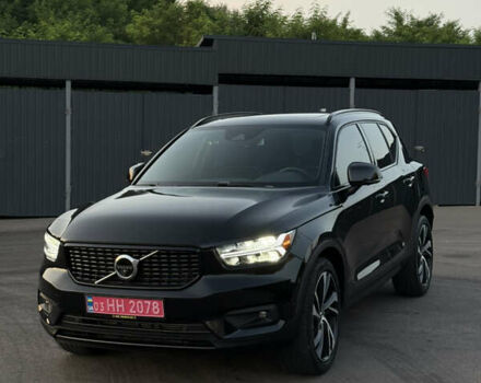Чорний Вольво XC40, об'ємом двигуна 1.97 л та пробігом 41 тис. км за 29300 $, фото 19 на Automoto.ua