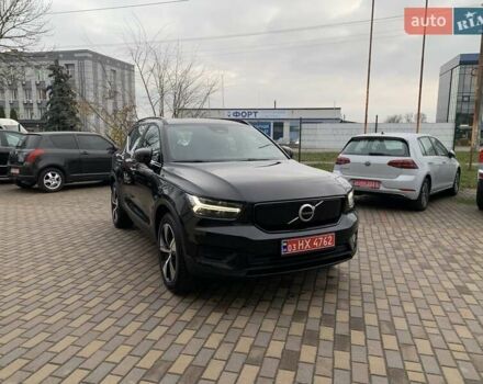 Черный Вольво XC40, объемом двигателя 0 л и пробегом 169 тыс. км за 22999 $, фото 1 на Automoto.ua