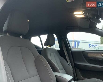 Черный Вольво XC40, объемом двигателя 0 л и пробегом 169 тыс. км за 22999 $, фото 30 на Automoto.ua