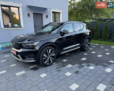 Черный Вольво XC40, объемом двигателя 0 л и пробегом 73 тыс. км за 26500 $, фото 14 на Automoto.ua