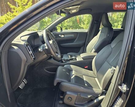 Чорний Вольво XC40, об'ємом двигуна 0 л та пробігом 110 тис. км за 26999 $, фото 40 на Automoto.ua
